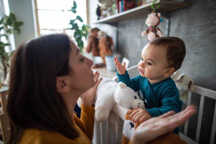 Research reveals male babies “talk” more in first year than female babies