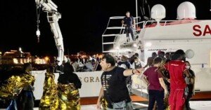More than 4,000 migrants in the Lampedusa hotspot in Italy