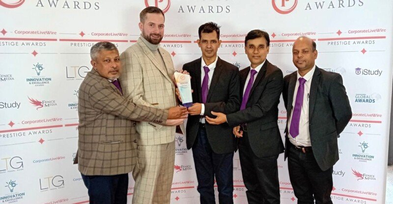 Bangla Sanglap newspaper received Prestige Award in UK