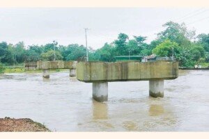 People suffer as bridge lies incomplete in Sunamganj