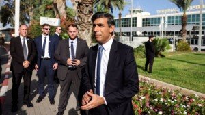 Rishi Sunak arrives in Israel after warning against ‘dangerous escalation’