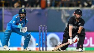 India restrict New Zealand to 273