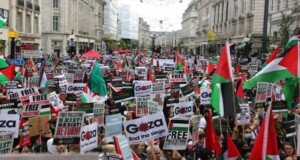 Hundreds of thousands march in London to call for Gaza ceasefire