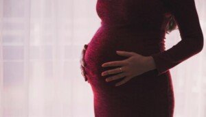 US woman with rare double uterus expecting babies in both