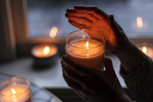 Top Calming Candle Scents for a Relaxing ‘Scented Candle Day’