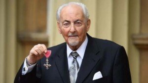 Veteran magician David Berglas dies aged 97