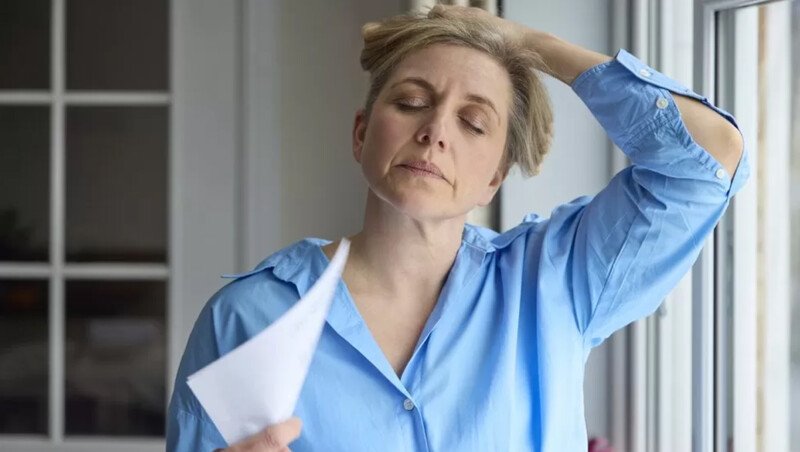 Hot-flushes menopause drug Veoza approved in UK