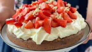 A celebratory strawberry cake for Sweden’s Midsummer festival