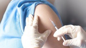 DGHS starts COVID vaccination at 9 centres in Dhaka
