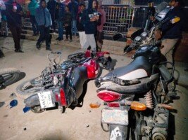 5 hurt, 7 bikes vandalised in clash in Sylhet