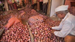 India extends ban on onion exports ahead of election