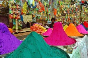 Kolkata’s Holi markets for your last-minute shopping spree