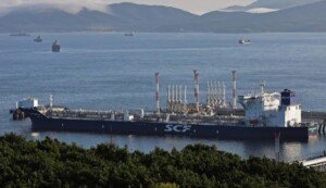 Oil prices head back up on Middle East jitters