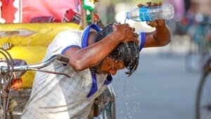 Rickshaw puller dies of heat stroke in Sylhet