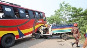Bus-pickup van collision leaves 12 dead in Faridpur