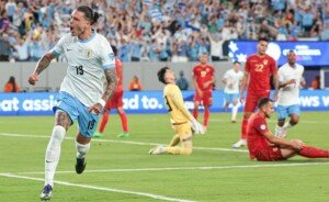 Uruguay beat Bolivia 5-0 to edge closer to Copa quarters