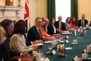 New cabinet meets as Starmer government gets to work