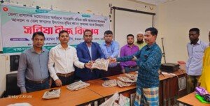 Over 5,500 farmers receive free fertilizers, seeds in Sunamganj and Natore