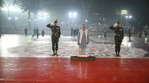 Floral tributes at Ekushey by President, CA