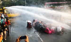 Police charge baton on teacher candidates, use tear gas, water cannon