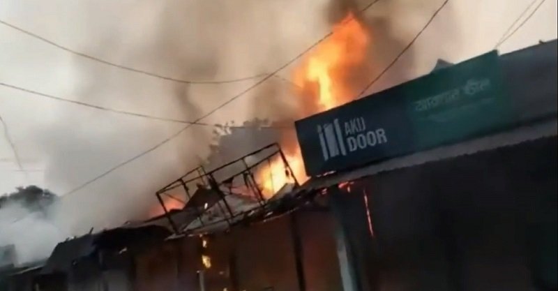 10 shops gutted in Sunamganj fire