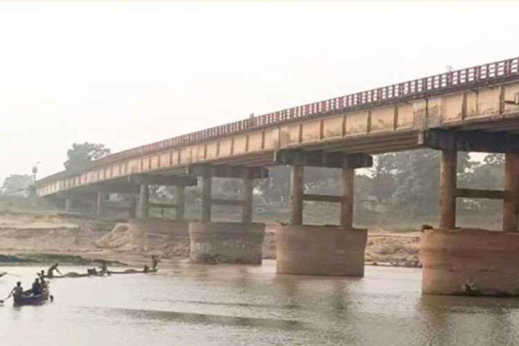 Dholai Bridge in Sylhet at risk of collapse