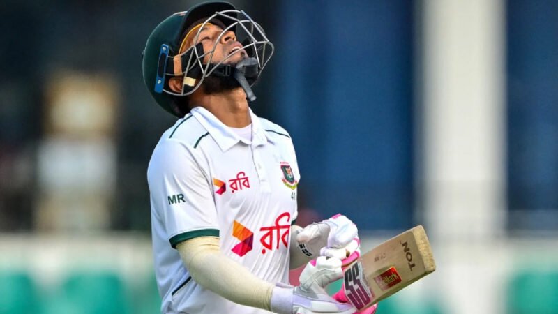 Bangladesh on verge of heavy defeat against Sri Lanka