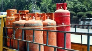 2 teens killed as gas cylinder-laden pickup overturns in Sylhet