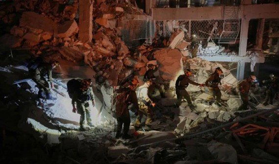 Iranian missile strikes on Israel kill at least 8