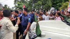 150 sued for blocking car of 2 advisers in Sylhet