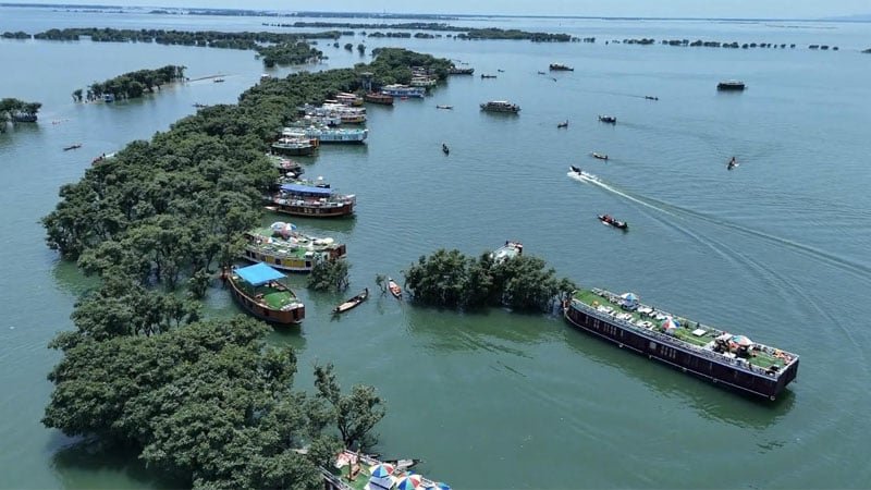 Tourists’ vessels banned in Tanguar haor