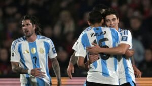 Young guns shine as Argentina beat Chile