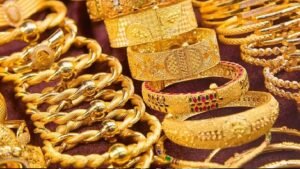 Gold price jumps by Tk 1,890 per bhori