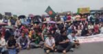 Dhaka-north communication halted as Rabindra Univ students block road