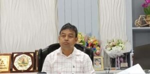 Ex-DB chief Harun, 17 others suspended