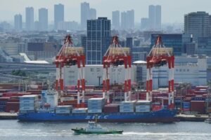 Asian markets mixed as Japan growth offsets China worries; oil slips ahead of US-Russia summit
