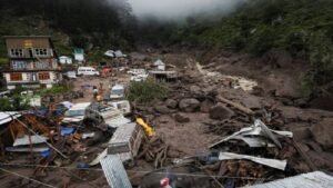 Floods, landslides in Indian Kashmir kill 60, over 100 missing