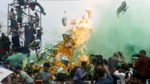 Balloon explosion injures 10 at July Declaration event