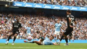 Spurs stun Man City 2-0 to maintain perfect start to season