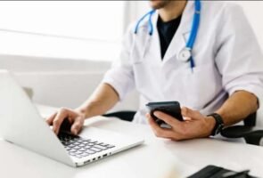 Doctors’ union warning over online booking safety risk