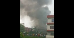 Nepal: Protesters set fire to home of resigned PM Oli