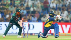 Pakistan stay alive in Asia Cup with 5-wkt win over Sri Lanka