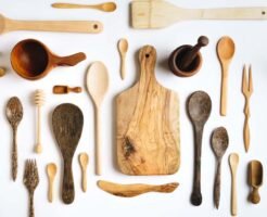 Never put them in the dishwasher! How to make wooden kitchen utensils last longer
