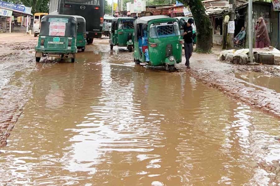 People suffer on Sylhet city’s worn-out roads