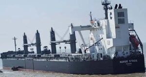 First US wheat shipment arrives at Ctg port