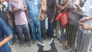 Pedestrian dies as metro rail bearing pad falls on him at Farmgate, services halted