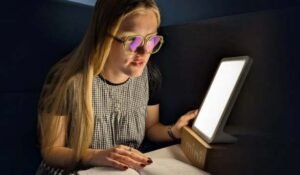 How to cope with long winter nights when the clocks go back