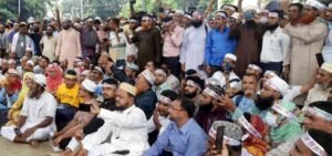 MPO teachers threaten march to Secretariat if demands not met by afternoon