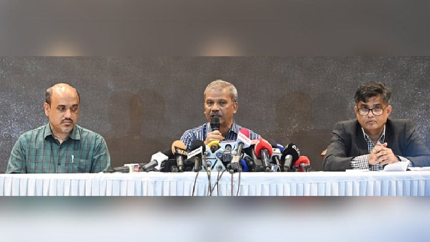 Asif Nazrul criticizes political rift, says CA to decide on referendum