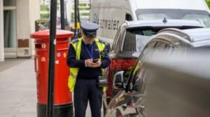 Traffic wardens to begin industrial action